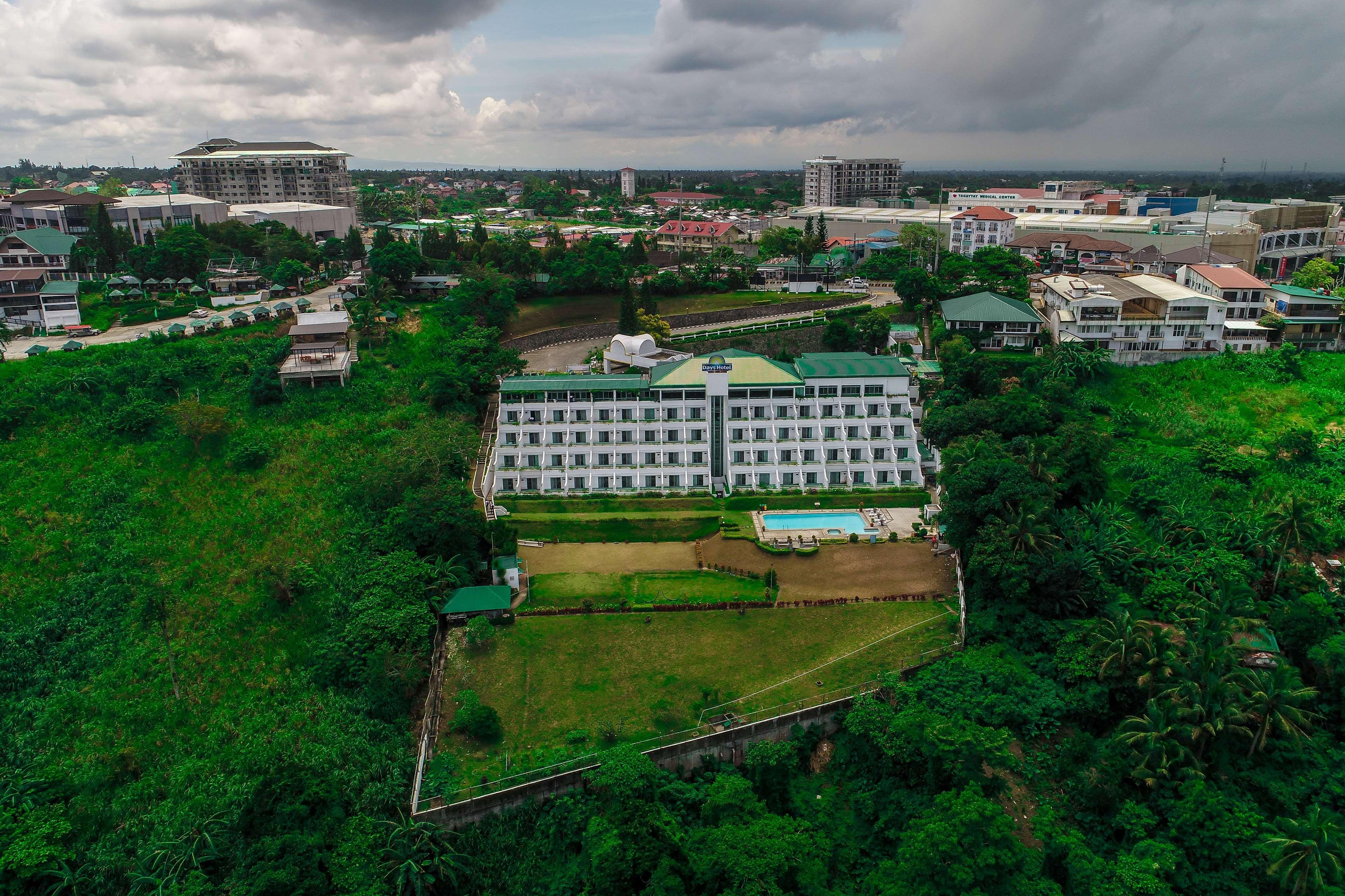 Days Hotel Tagaytay Tagaytay City Екстериор снимка