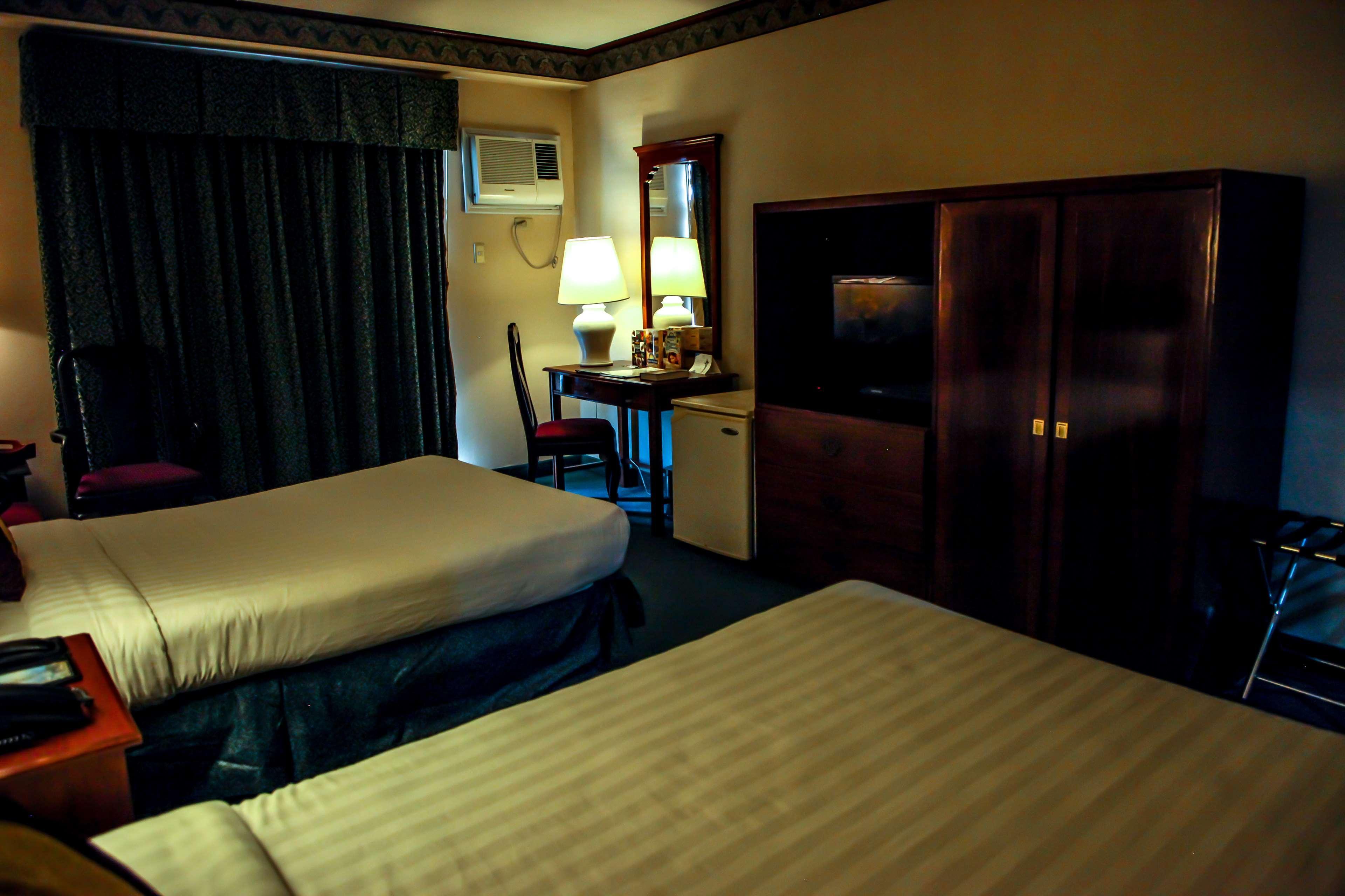 Days Hotel Tagaytay Tagaytay City Екстериор снимка