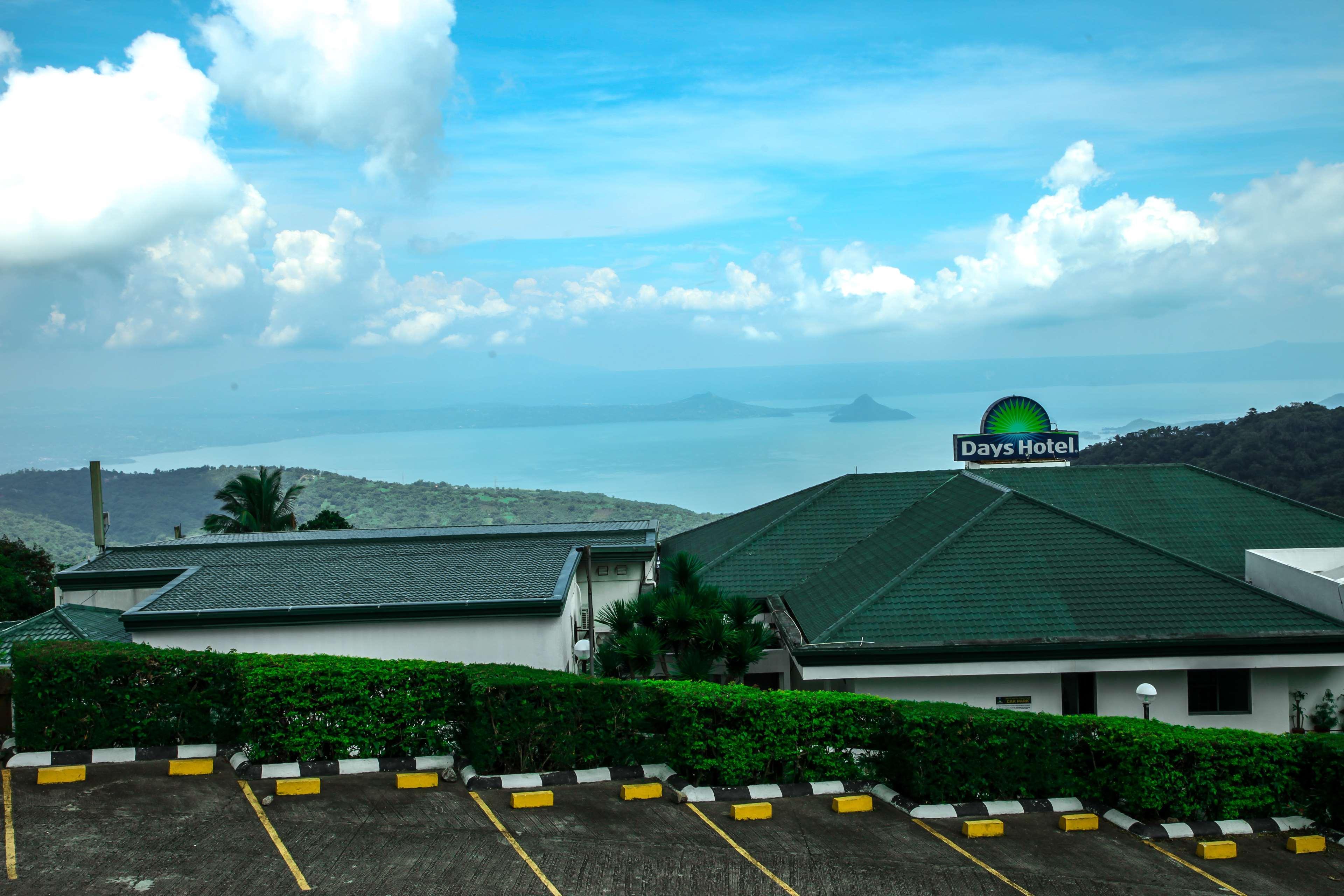 Days Hotel Tagaytay Tagaytay City Екстериор снимка