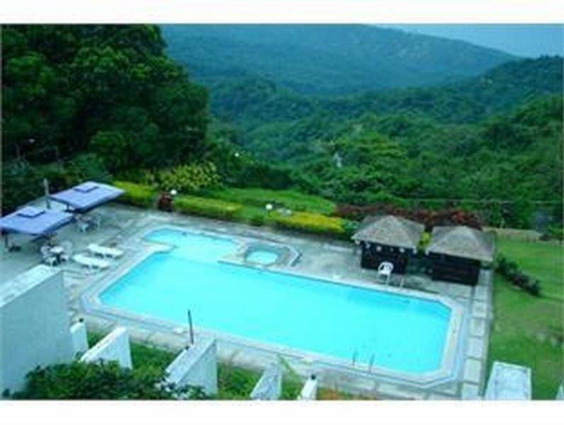 Days Hotel Tagaytay Tagaytay City Екстериор снимка