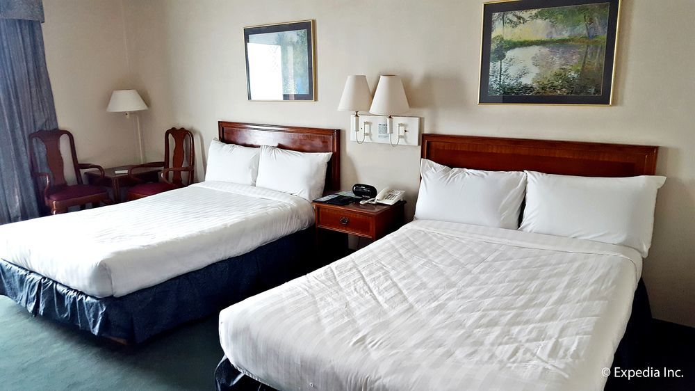 Days Hotel Tagaytay Tagaytay City Екстериор снимка